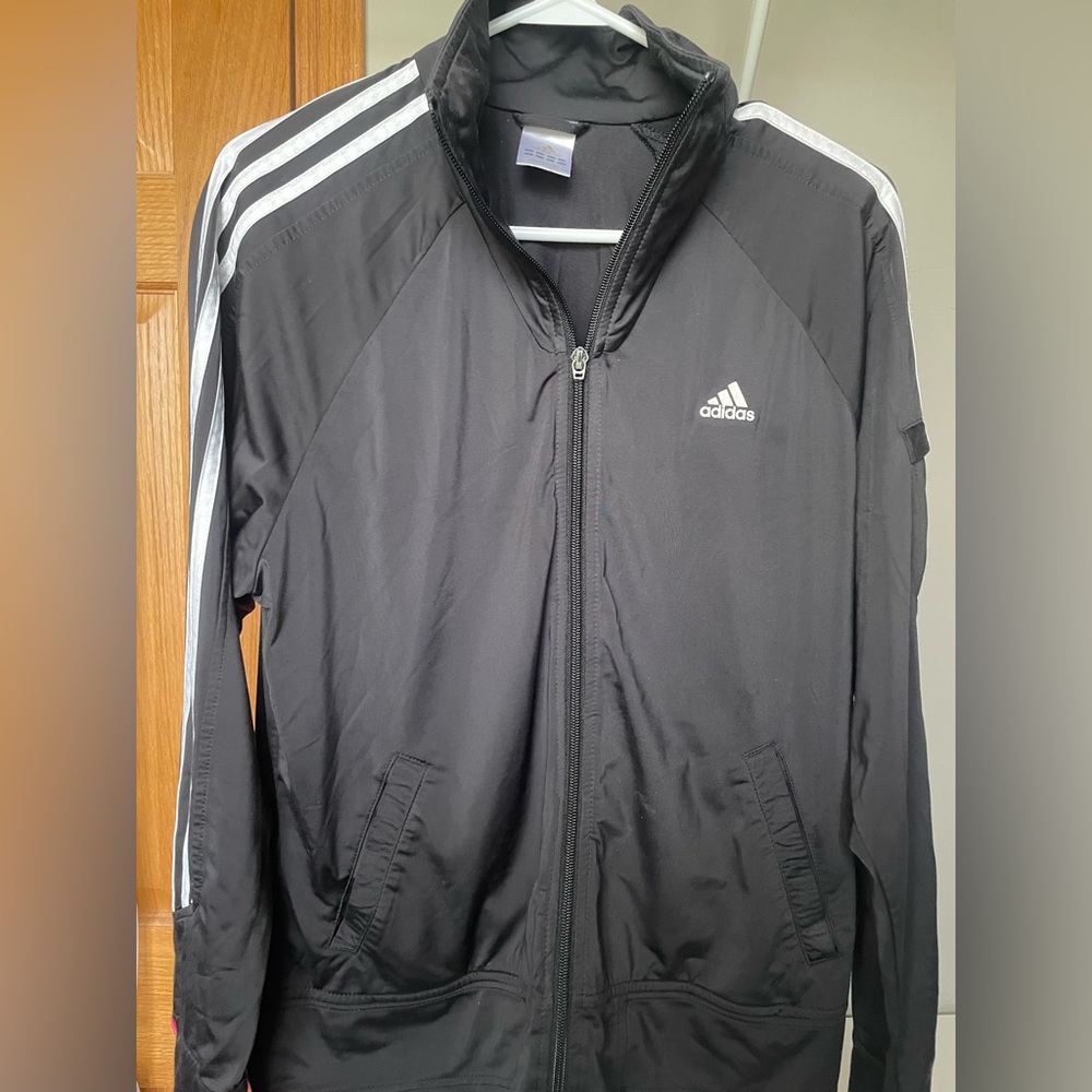 Women’s large used adidas warm up.